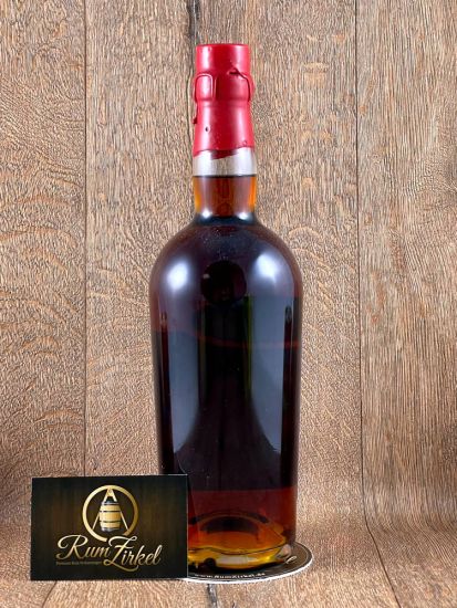 The Duchess Réunion Savanna 19yo, 67,2%